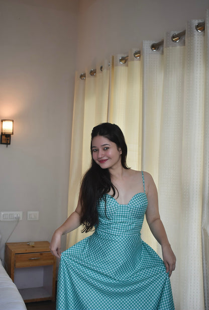 RETRO GREEN DRESS