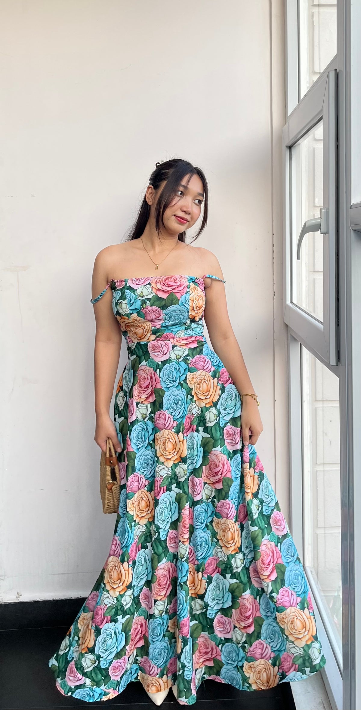 MOMI DRESS