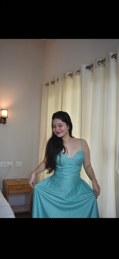 RETRO GREEN DRESS