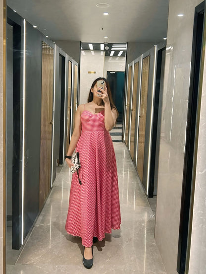 RETRO PINK DRESS