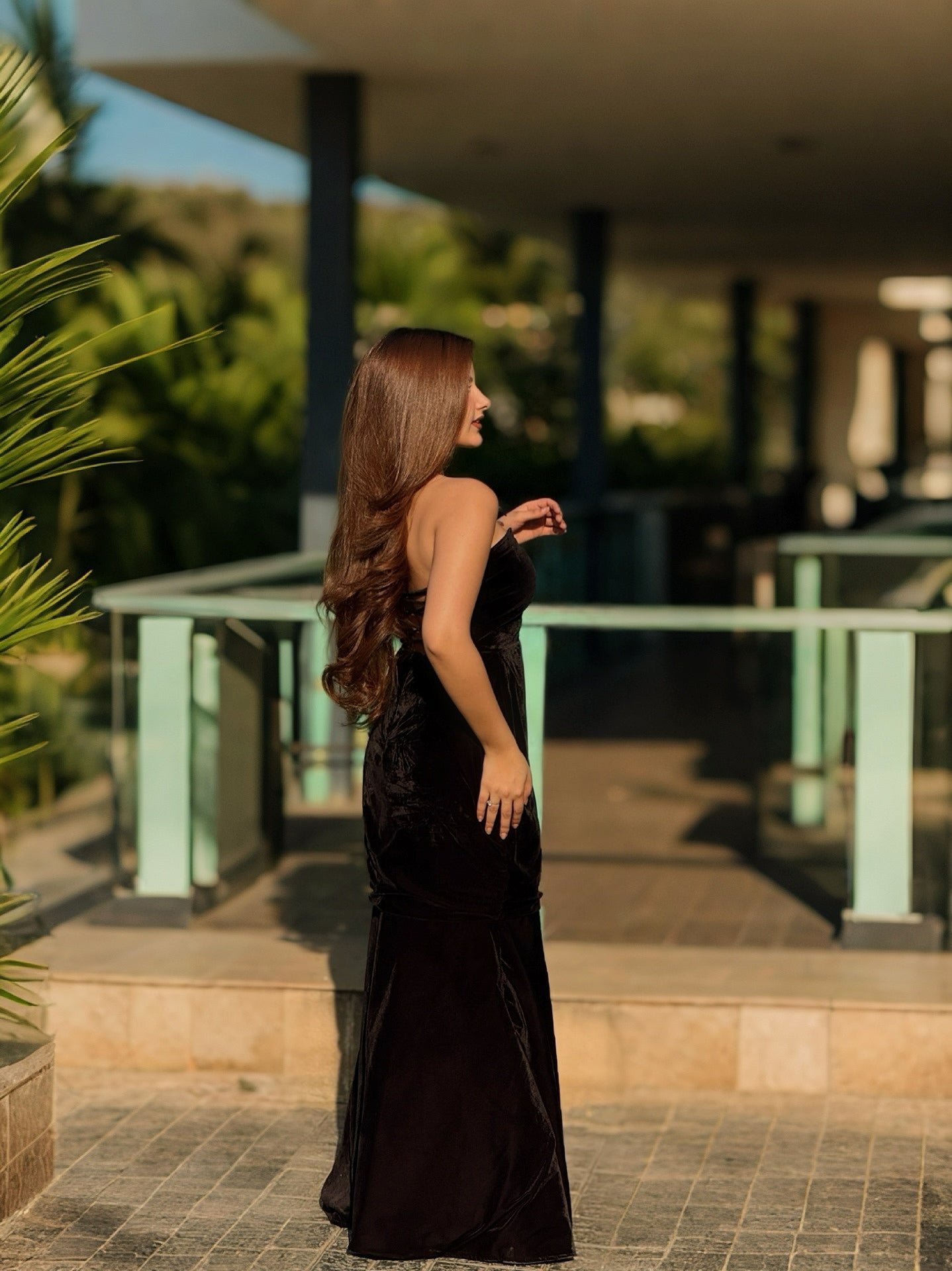 BLACK MERMAID GOWN
